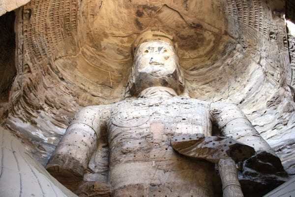 yungang-grottoes-15