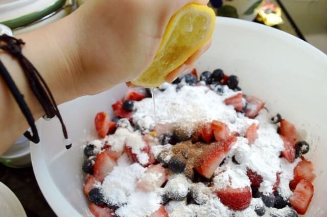 summer berry pie