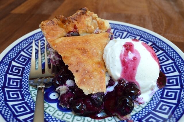 summer berry pie slice
