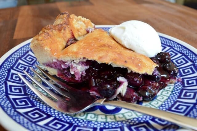 Summer Berry Pie
