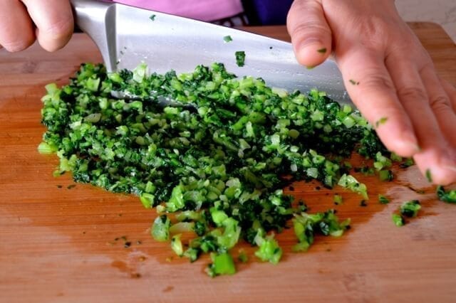 Finely chopped bok choy, jcghk.dfhdjkvfj.cf