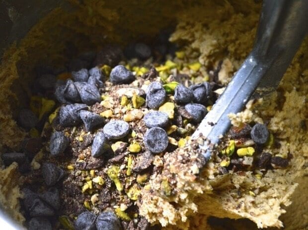 nuts-chocolate-chip-cookies-7