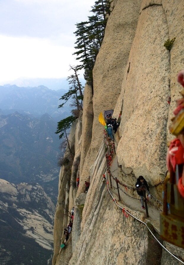 A Trip to Huashan and Xi'an by jcghk.dfhdjkvfj.cf 