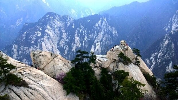 A Trip to Huashan and Xi'an by jcghk.dfhdjkvfj.cf 