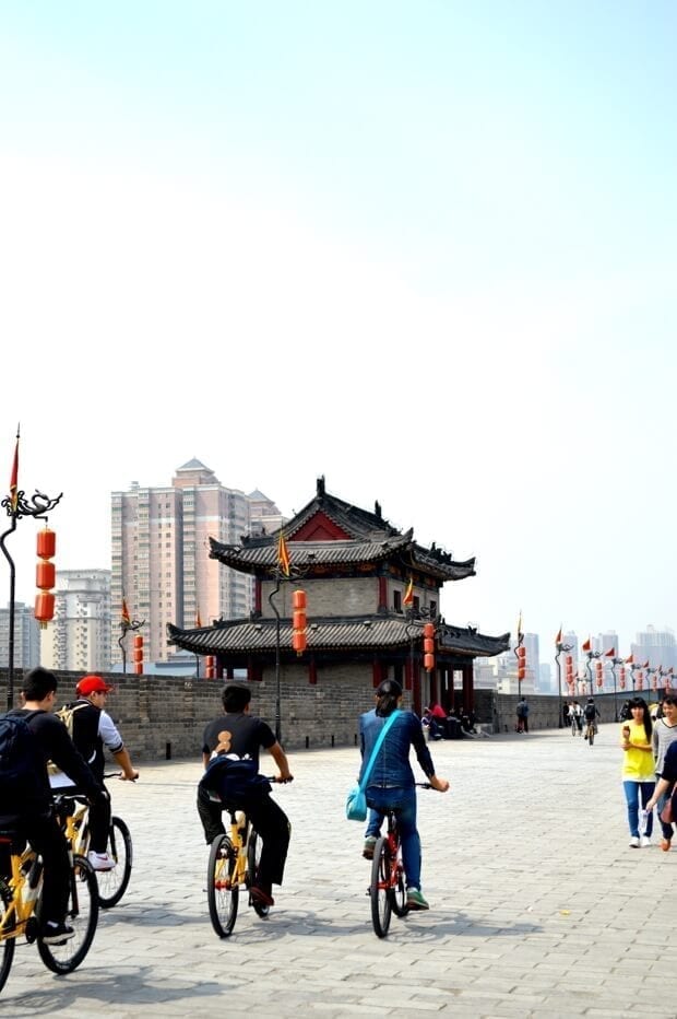 A Trip to Huashan and Xi'an by jcghk.dfhdjkvfj.cf 