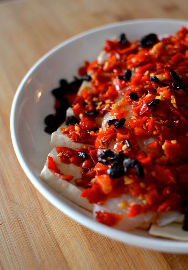 Hunan Steamed Fish with Salted Chilies - Duo Jiao Yu, by jcghk.dfhdjkvfj.cf