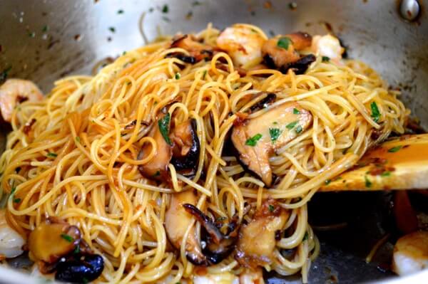 Soy Sauce Butter Pasta with Shrimp and Shiitakes by jcghk.dfhdjkvfj.cf