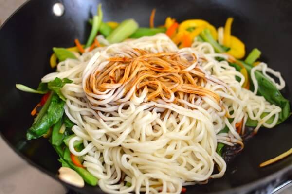 Vegetable Lo Mein, by jcghk.dfhdjkvfj.cf 
