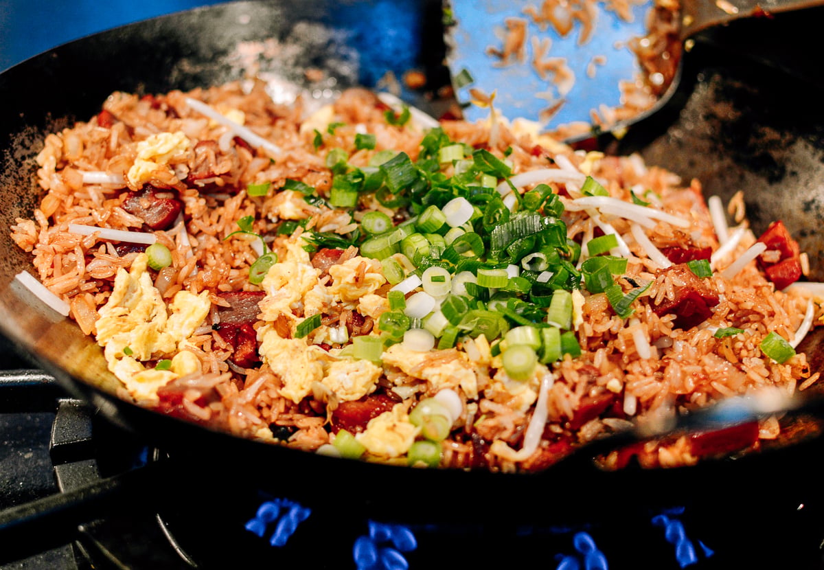 Adding scallions to fried rice, by jcghk.dfhdjkvfj.cf