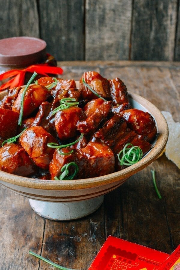 Cantonese Style Braised Pork Belly with Arrowroot, by jcghk.dfhdjkvfj.cf