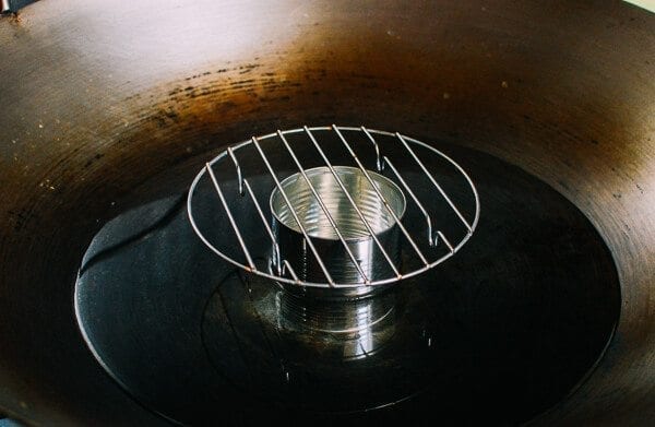 Steamed Whole Fish - Chinese Style - steaming setup, by jcghk.dfhdjkvfj.cf