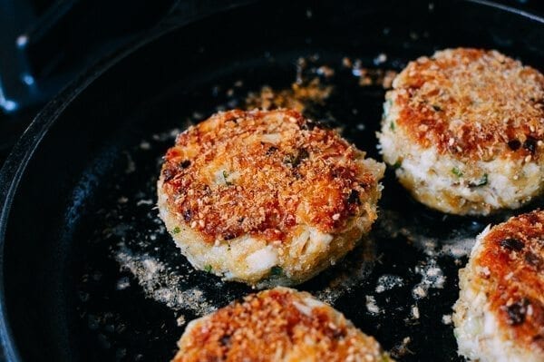 Sesame Panko Crab Cakes with Cilantro Lime Tartar Sauce, by jcghk.dfhdjkvfj.cf
