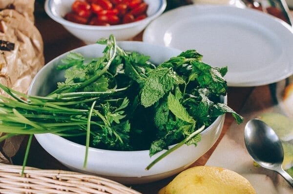Spaghetti with Tomatoes, Capers, Mint & Parsley, by jcghk.dfhdjkvfj.cf