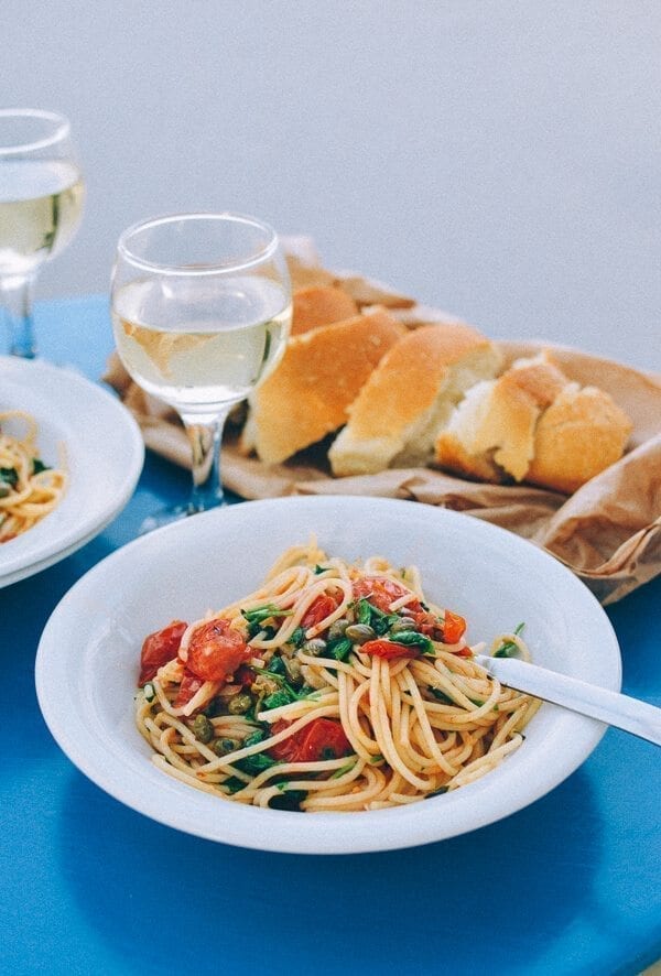 Spaghetti with Tomatoes, Capers, Mint & Parsley, by jcghk.dfhdjkvfj.cf