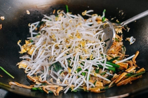 Shrimp Pad Thai, by jcghk.dfhdjkvfj.cf