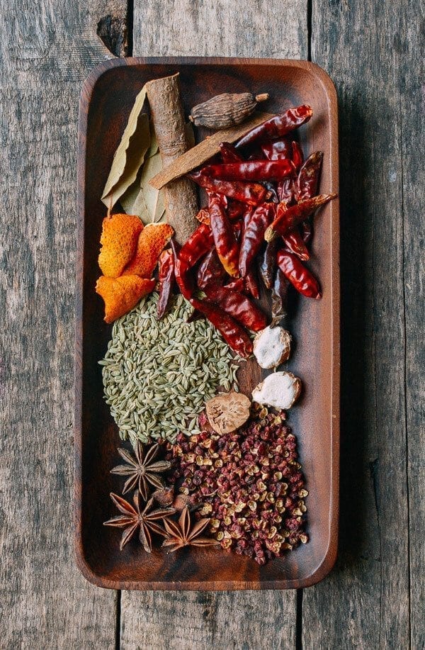 aromatics and spices for Ma La Xiang Guo (Spicy Numbing Stir-fry Pot), by jcghk.dfhdjkvfj.cf