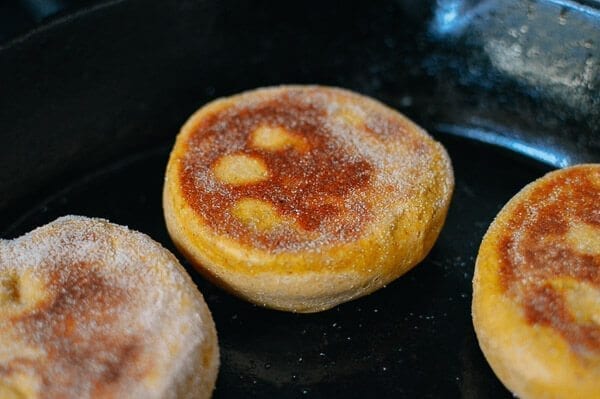 Pumpkin English Muffins, by jcghk.dfhdjkvfj.cf