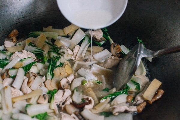 Adding cornstarch to thicken stir-fry sauce, jcghk.dfhdjkvfj.cf