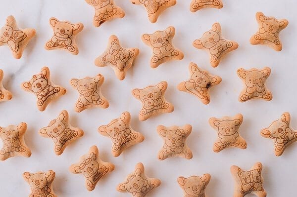 Asian Snacks Roundup, by jcghk.dfhdjkvfj.cf