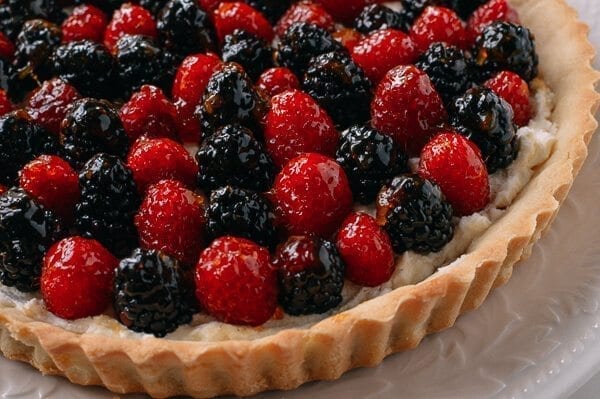 Fresh Berry Tart with Sweet Mascarpone Filling, by jcghk.dfhdjkvfj.cf