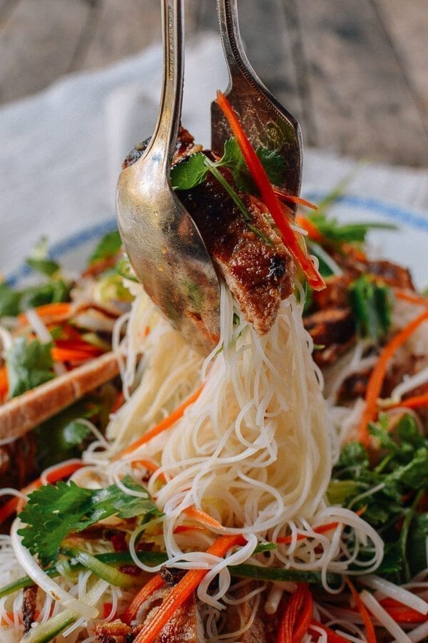 Vietnamese Noodle Salad with Grilled Pork Chops, by jcghk.dfhdjkvfj.cf
