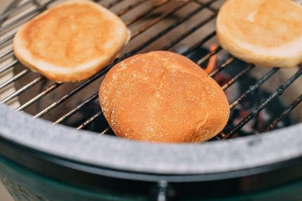 Banh Mi Burgers, by jcghk.dfhdjkvfj.cf