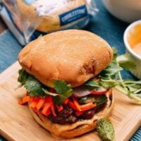 Banh Mi Burgers, by jcghk.dfhdjkvfj.cf