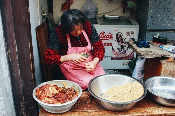 lady wrapping zongzi  by jcghk.dfhdjkvfj.cf