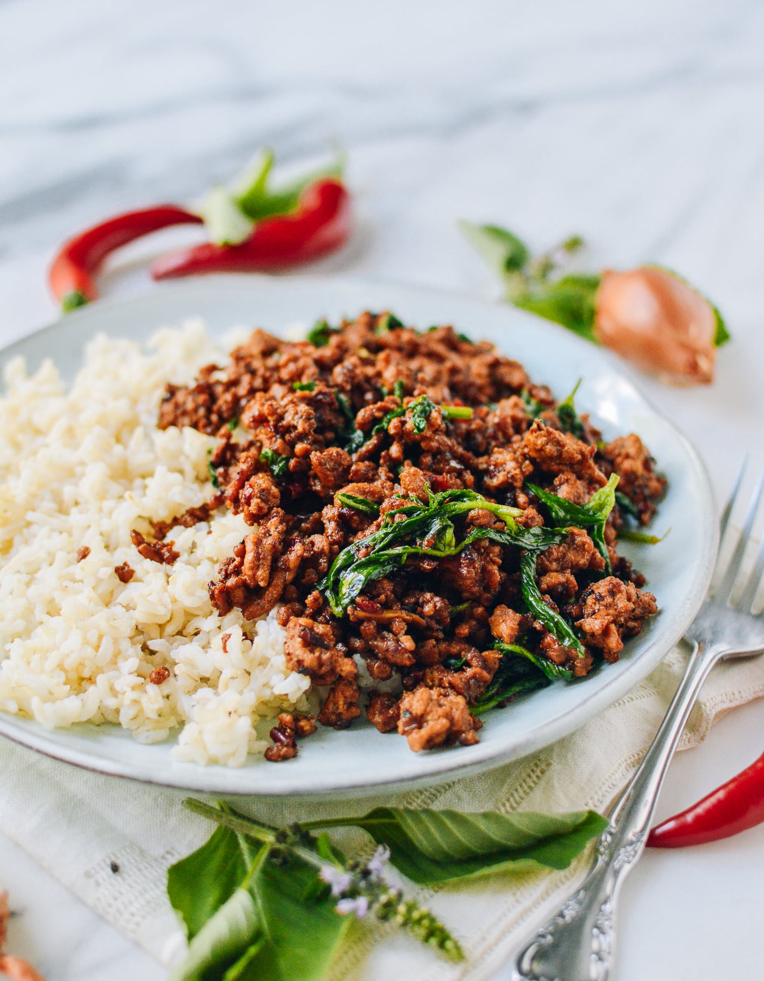 Pork and Holy Basil Stir-fry (Pad Kra Pao), by jcghk.dfhdjkvfj.cf