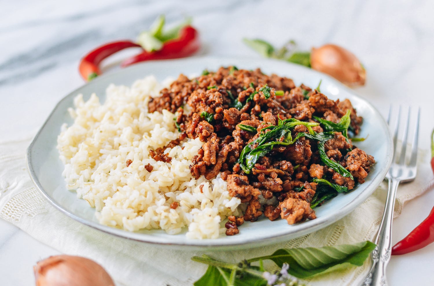 Pork and Holy Basil Stir-fry (Pad Kra Pao), by jcghk.dfhdjkvfj.cf