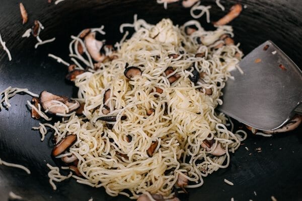 Caramelized Soy Sauce Noodles with Sweet Potato & Mushrooms, by jcghk.dfhdjkvfj.cf