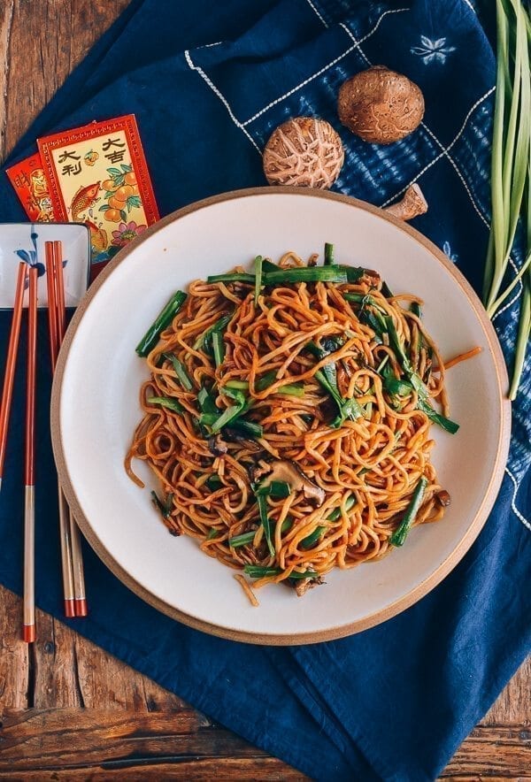 Longevity Noodles – Yi Mein (伊面)
