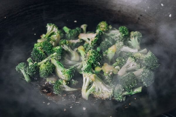 Takeout-Style Broccoli with Garlic Sauce, by jcghk.dfhdjkvfj.cf