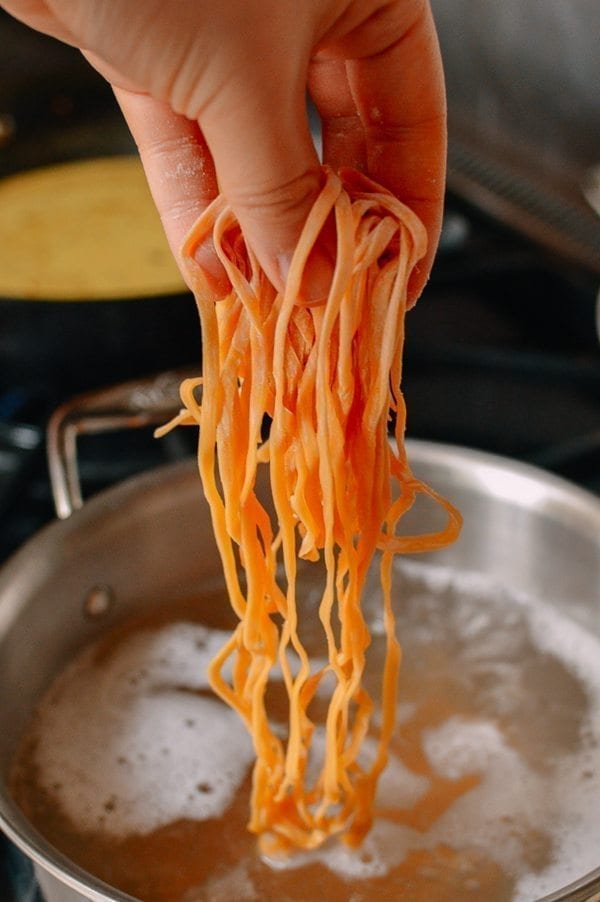 cooking Chinese egg noodles, jcghk.dfhdjkvfj.cf