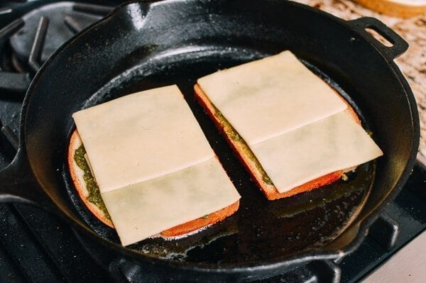 Green Eggs & Ham Grilled Cheese, by jcghk.dfhdjkvfj.cf