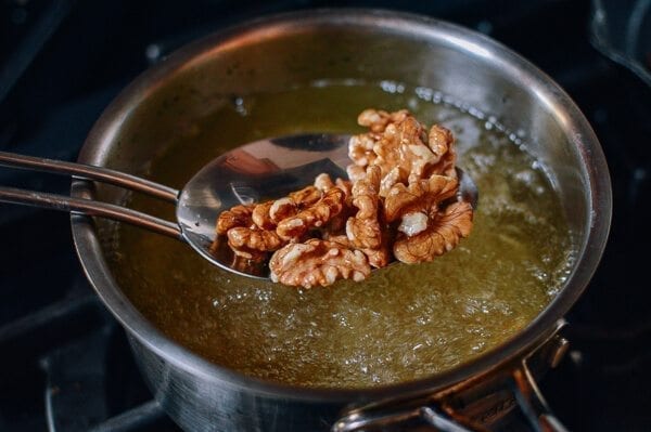 Walnut Shrimp, by jcghk.dfhdjkvfj.cf