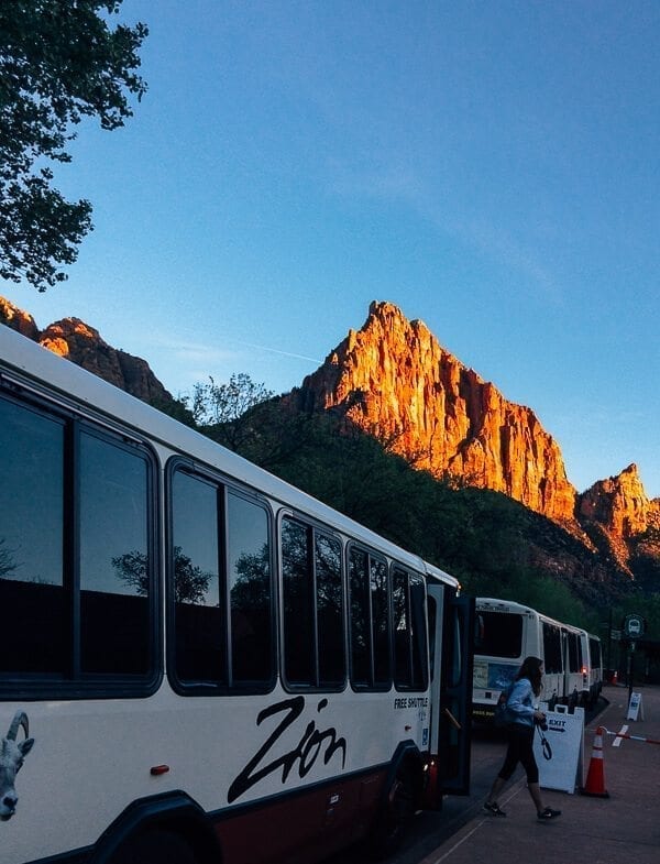 Zion National Park, by jcghk.dfhdjkvfj.cf