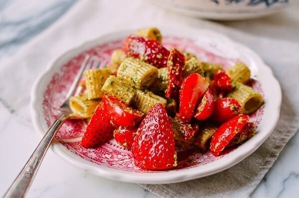 Basil Mint Pesto Pasta, by jcghk.dfhdjkvfj.cf