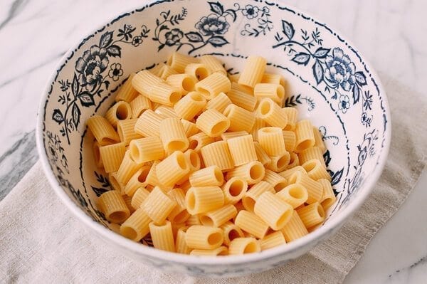 Basil Mint Pesto Pasta, by jcghk.dfhdjkvfj.cf