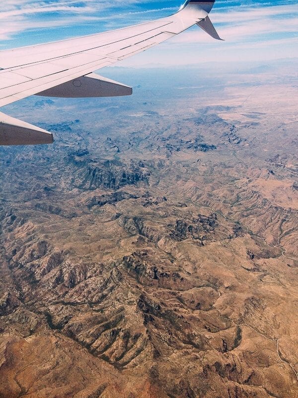 Flying over Arizona, by jcghk.dfhdjkvfj.cf