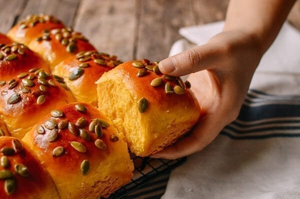 Pumpkin Dinner Rolls, by jcghk.dfhdjkvfj.cf