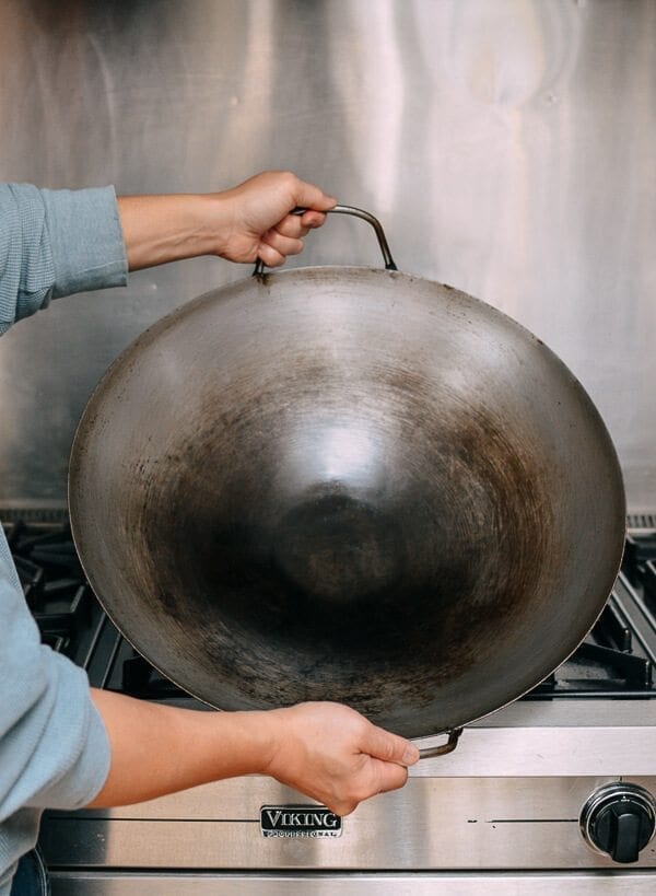 How to Season a Wok and Daily Wok Care by jcghk.dfhdjkvfj.cf