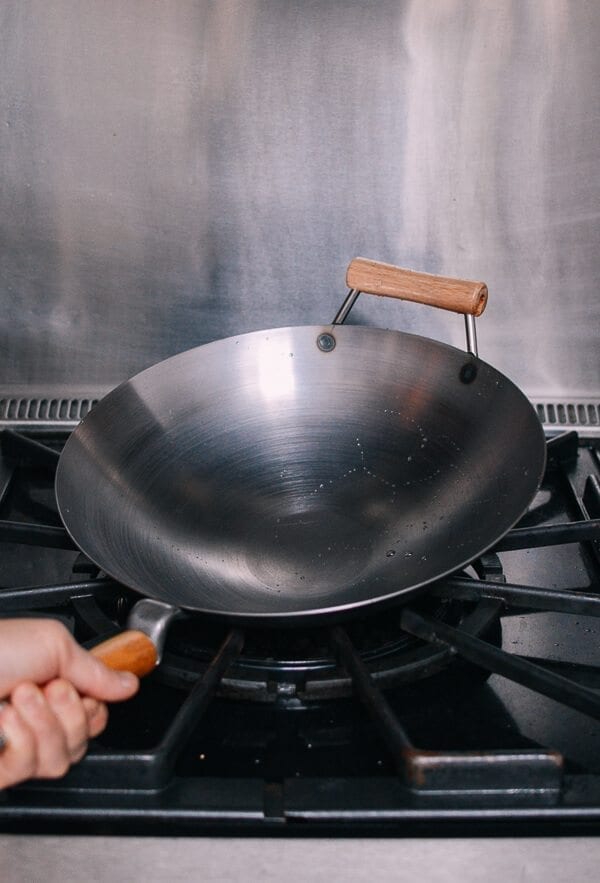 How to Season a Wok and Daily Wok Care by jcghk.dfhdjkvfj.cf