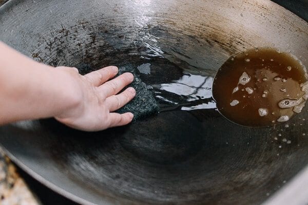 How to Season a Wok and Daily Wok Care by jcghk.dfhdjkvfj.cf