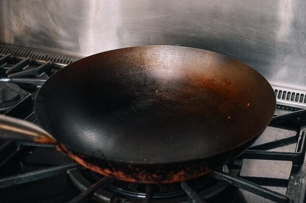 How to Season a Wok and Daily Wok Care by jcghk.dfhdjkvfj.cf