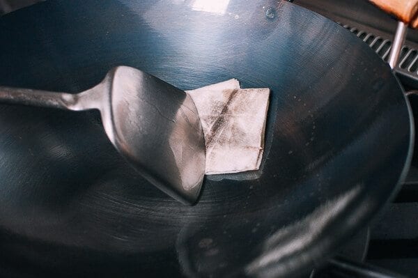 How to Season a Wok and Daily Wok Care by jcghk.dfhdjkvfj.cf