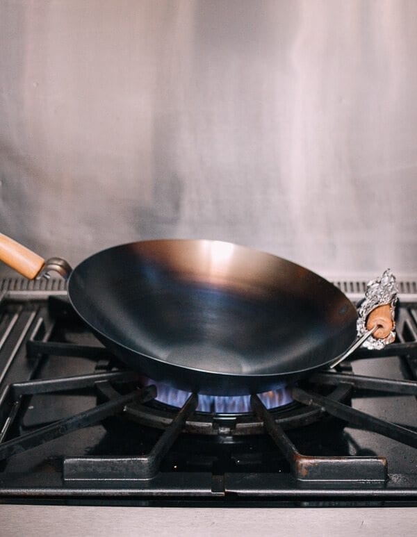 How to Season a Wok and Daily Wok Care by jcghk.dfhdjkvfj.cf