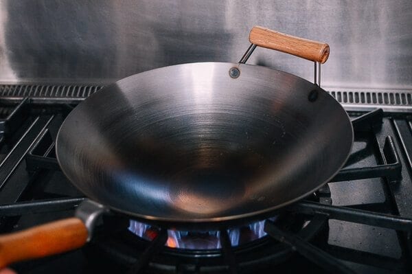 How to Season a Wok and Daily Wok Care by jcghk.dfhdjkvfj.cf