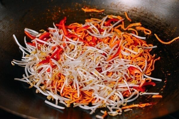 Red Curry Noodles with Chicken, by jcghk.dfhdjkvfj.cf