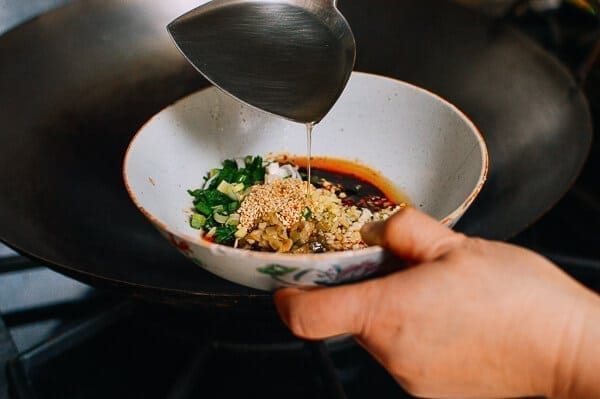 Lao Gan Ma Noodles, by jcghk.dfhdjkvfj.cf